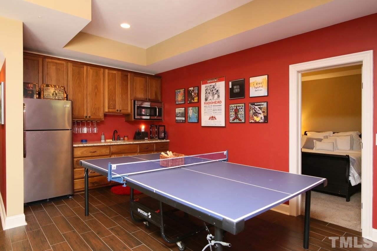 4205 Oakthorne Way Raleigh, NC 27613 - Photo 18 of 25 Gallery Image 18