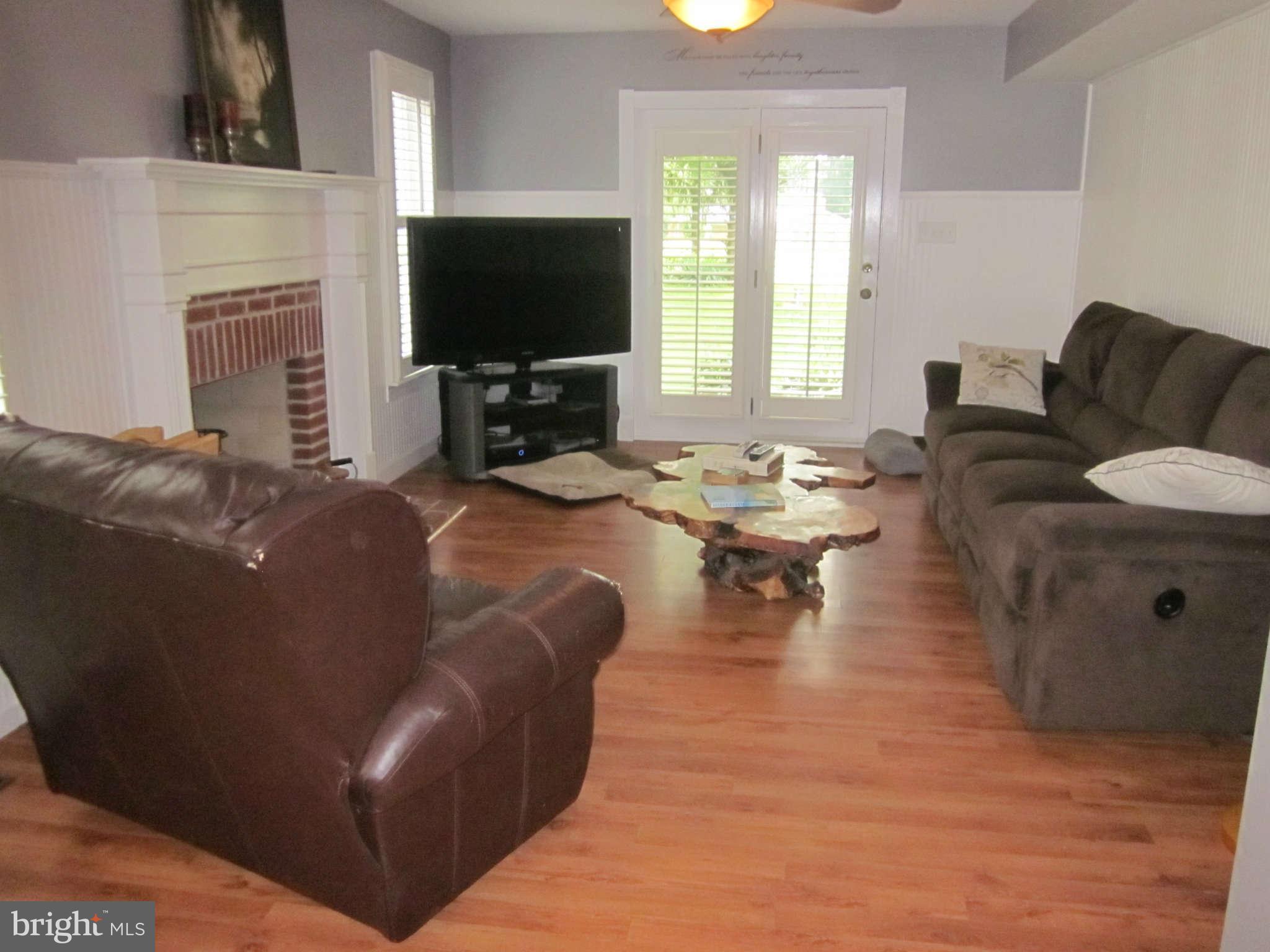 2591 Manchester Road Westminster, MD 21157 - Photo 3 of 26 Family Room Features Gas Fireplace
