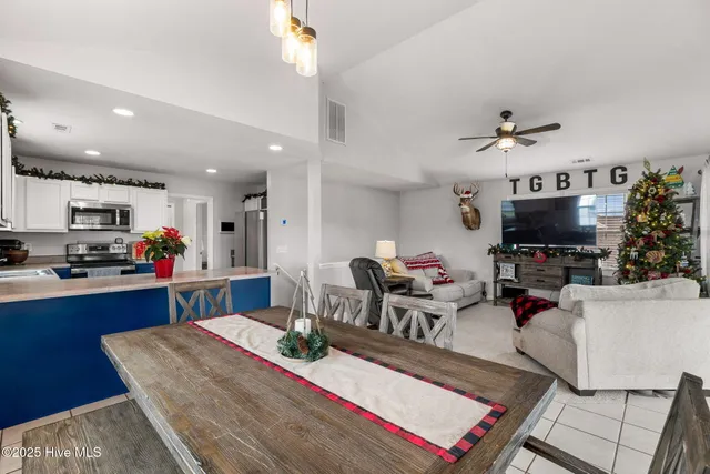 $655,000 | 813 Driftwood Drive, Hampstead, NC 28443