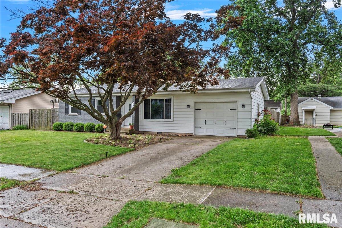 2208 Whitefield Road Springfield, IL 62704 - Photo 3 of 28