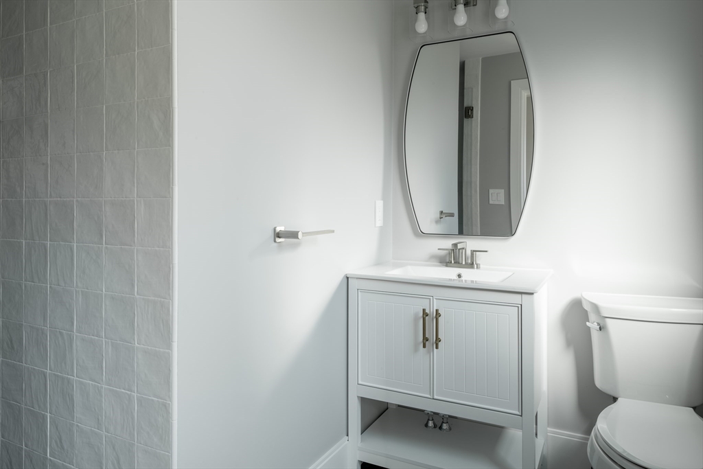 14 Maple Street, Unit 14 Watertown, MA 02472 - Photo 11 of 23