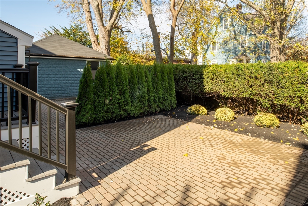 14 Maple Street, Unit 14 Watertown, MA 02472 - Photo 20 of 23