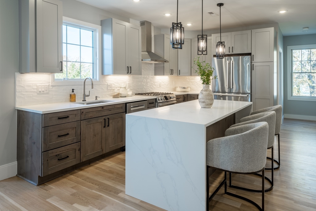 14 Maple Street, Unit 14 Watertown, MA 02472 - Photo 7 of 23