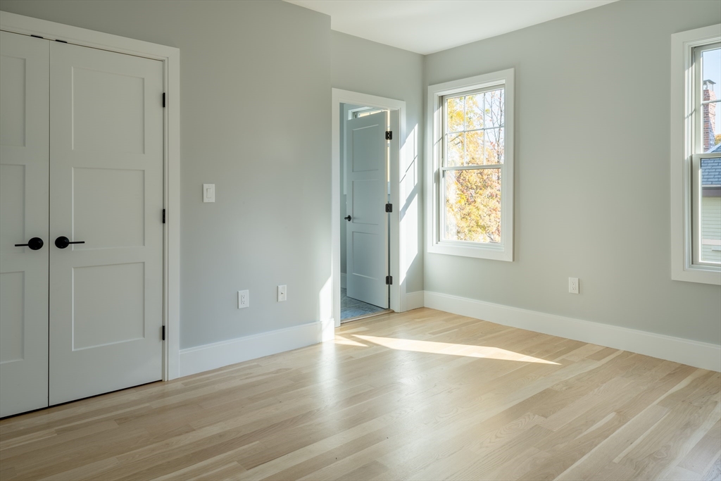 14 Maple Street, Unit 14 Watertown, MA 02472 - Photo 10 of 23