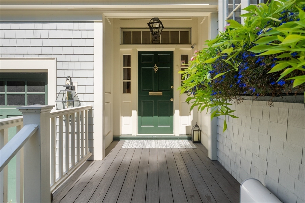 10 Cartwright Road Wellesley, MA 02482 - Photo 3 of 42