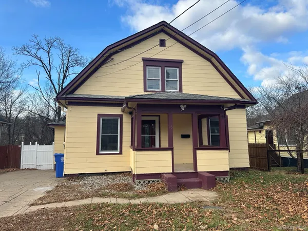 $365,000 | 13 Elm Street, Middletown, NY 10940