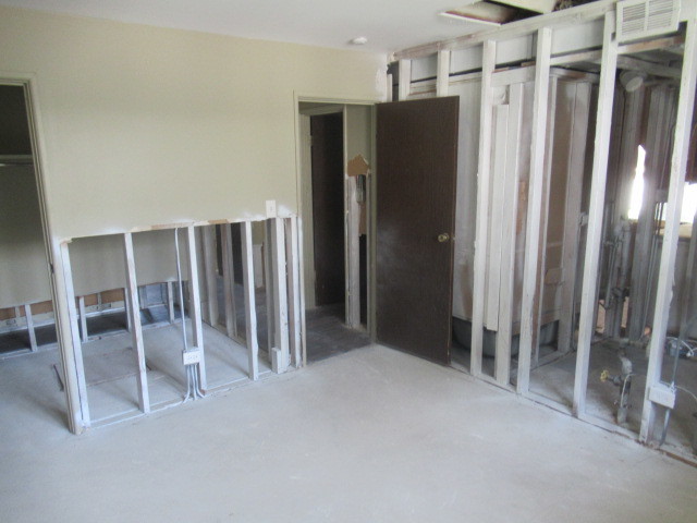 10429 Austin Avenue, Unit A Oak Lawn, IL 60453 - Photo 15 of 16 a view of an empty room with an entryway