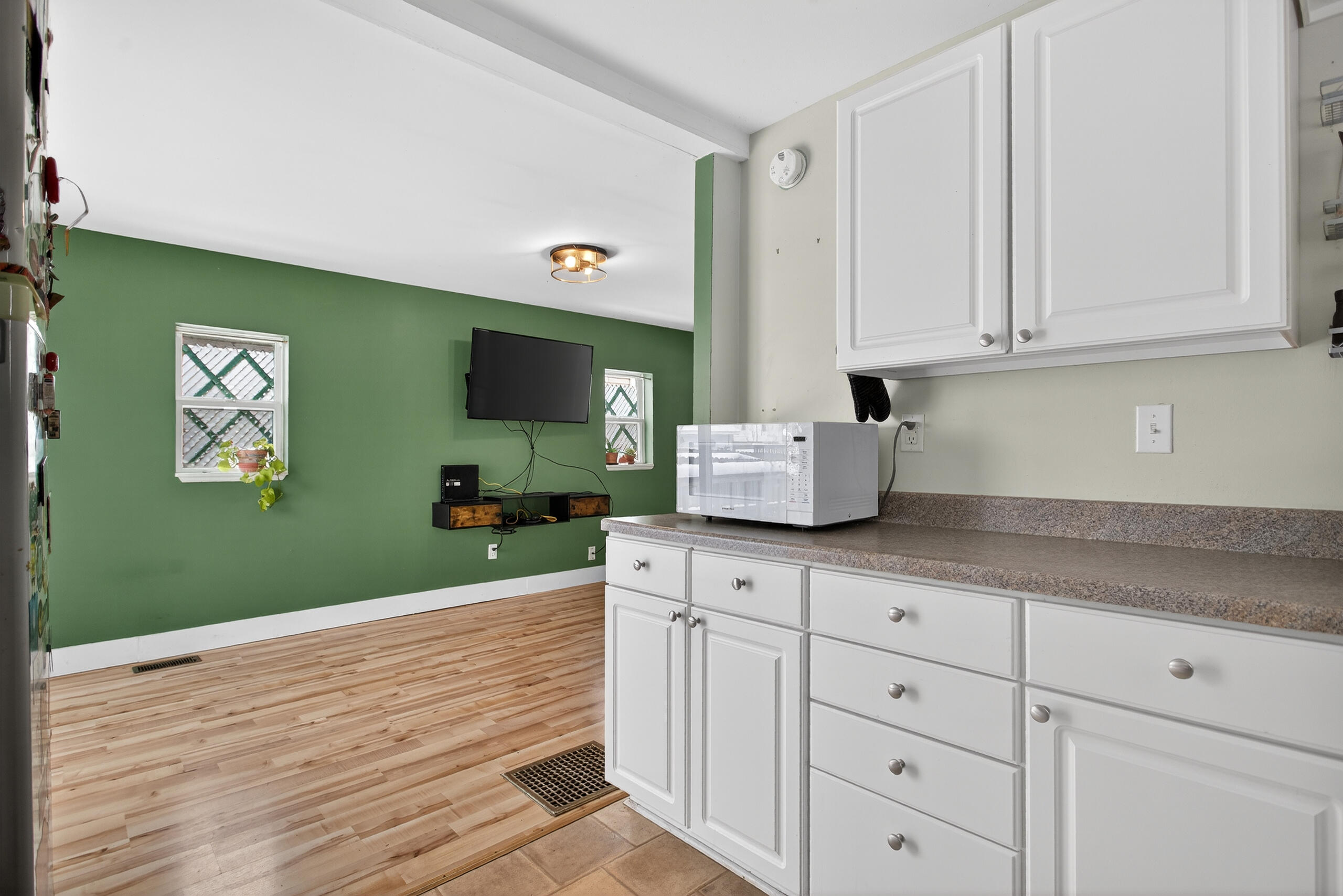 919 Lincoln Street Jackson, MI 49202 - Photo 8 of 28 010_0N0A0475