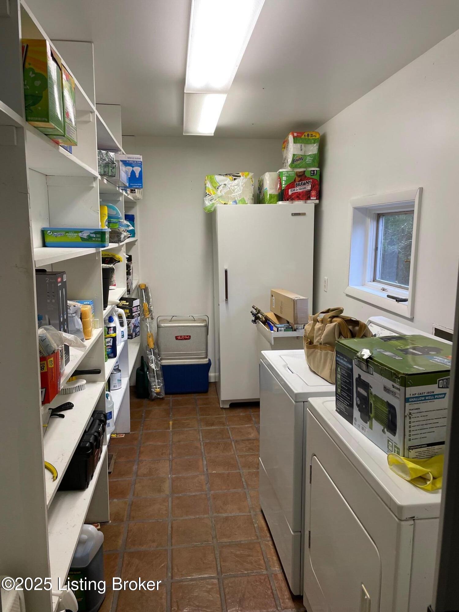 607 Fallis-Gest Road Lockport, KY 40036 - Photo 25 of 25 Utility and laundry room across from kitchen
