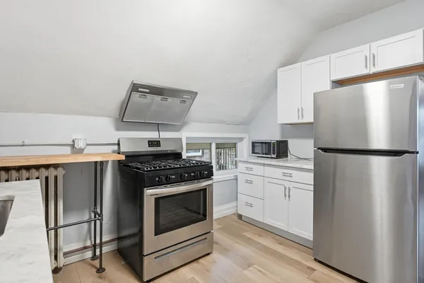 $676,000 | 2027 East Washington Avenue, Madison, WI 53704