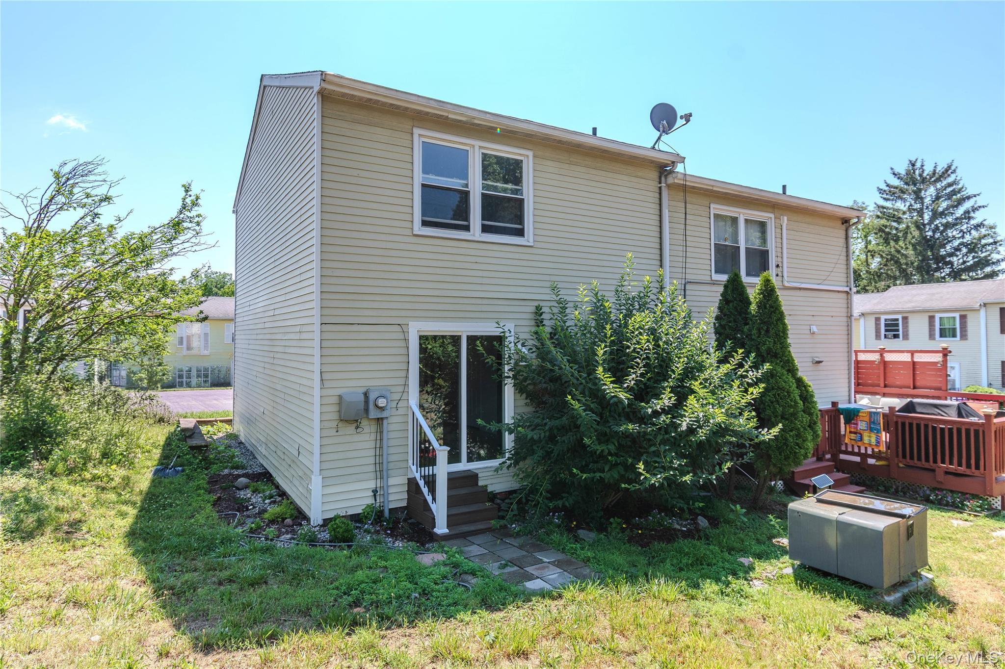 100 Rinaldi Boulevard Poughkeepsie, NY 12601 - Photo 5 of 27 Rear Angle