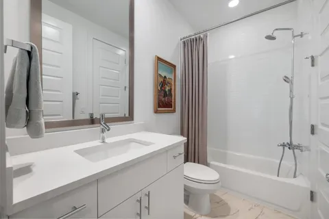 $679,900 | 5428 Agatha Circle, Austin, TX 78724