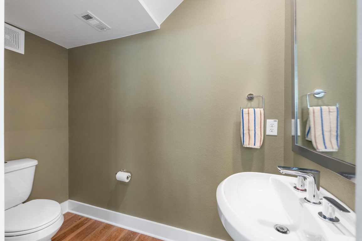 5428 Agatha Circle Austin, TX 78724 - Photo 27 of 40 a bathroom with a sink and a mirror