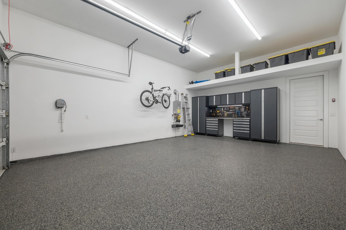 5428 Agatha Circle Austin, TX 78724 - Photo 28 of 40 a view of a livingroom with a furniture