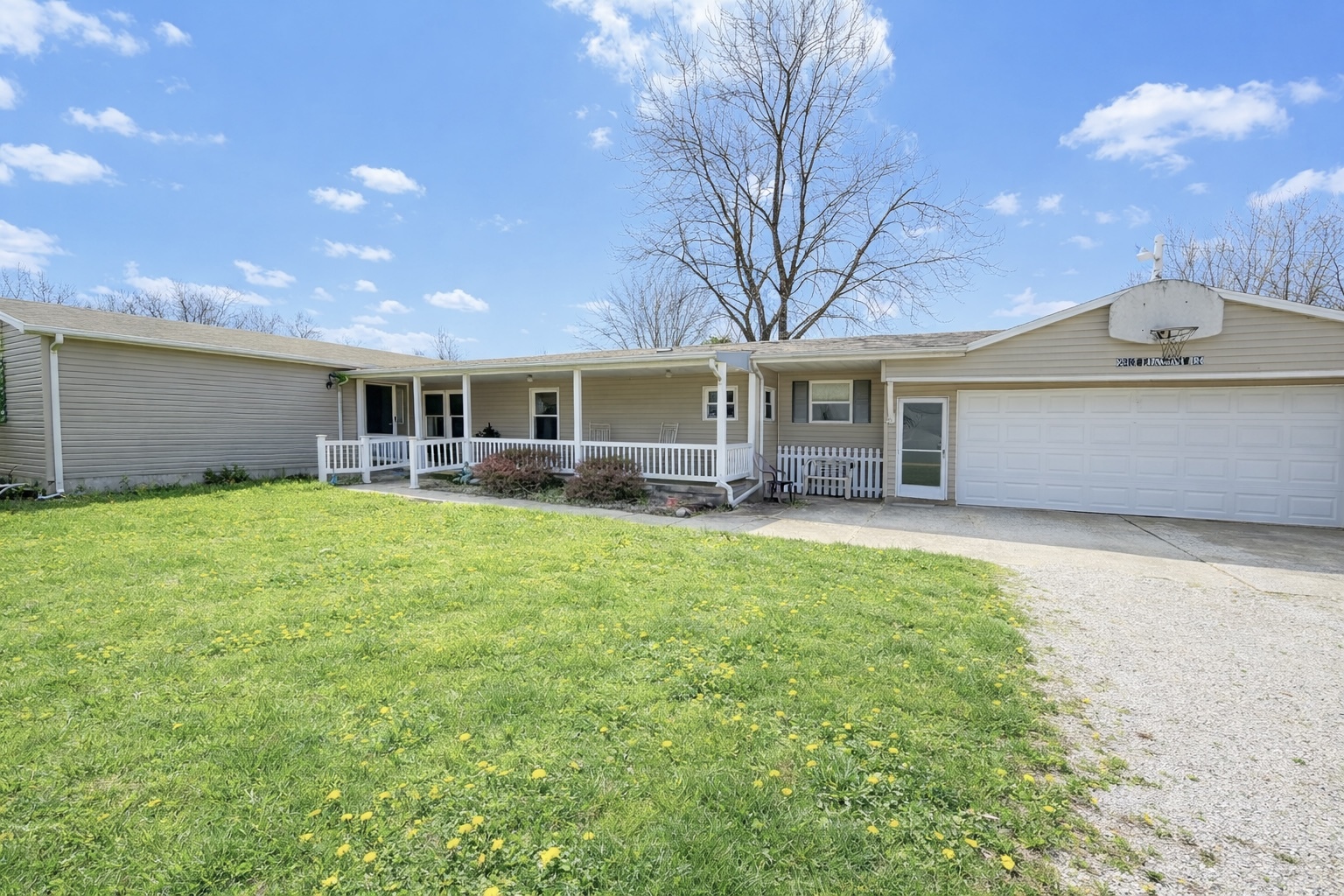 2041 Mills Cart Road Salem, IL 62881 - Photo 2 of 20