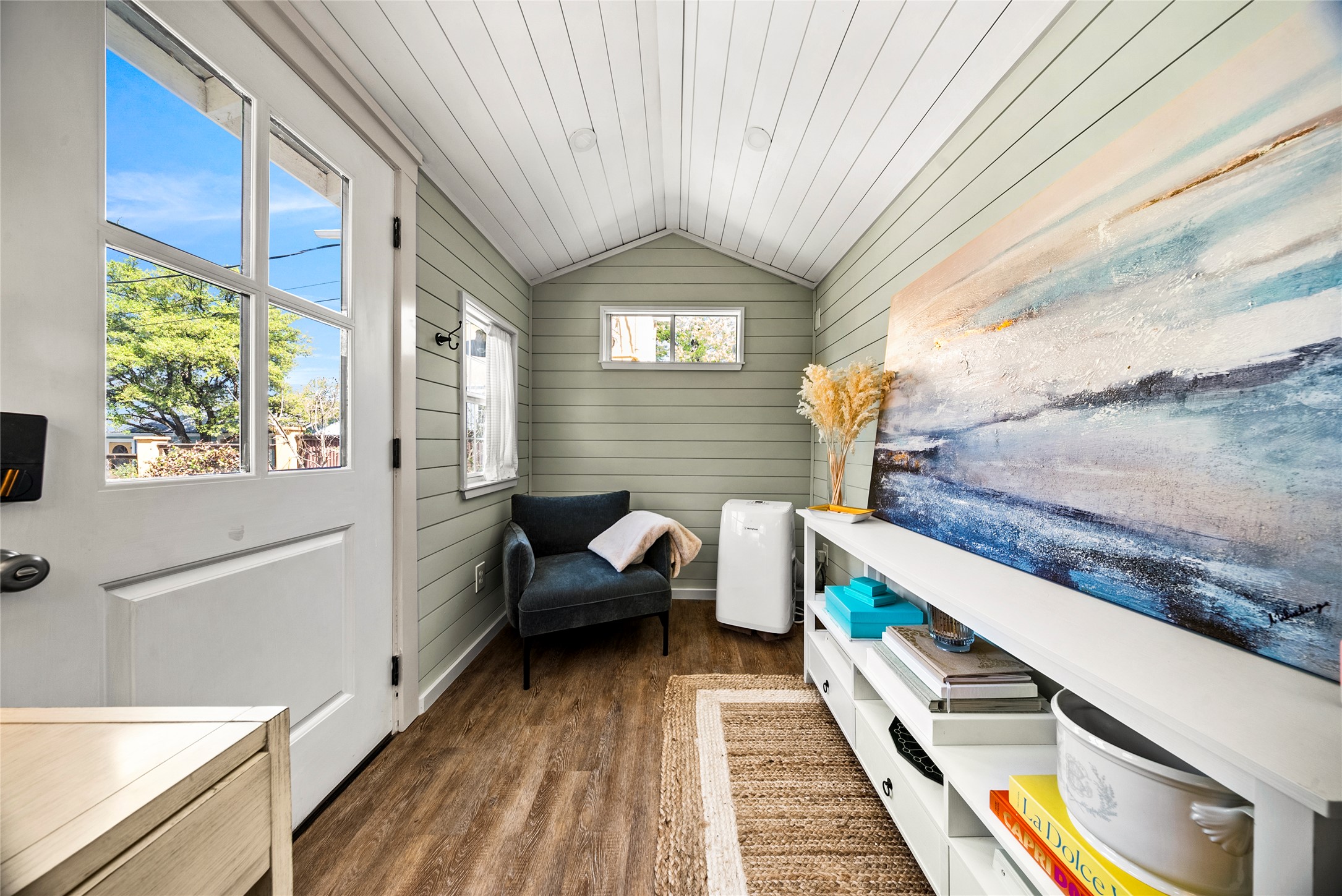 1809 Nickerson Street Austin, TX 78704 - Photo 30 of 31 a very nice looking room with a large window