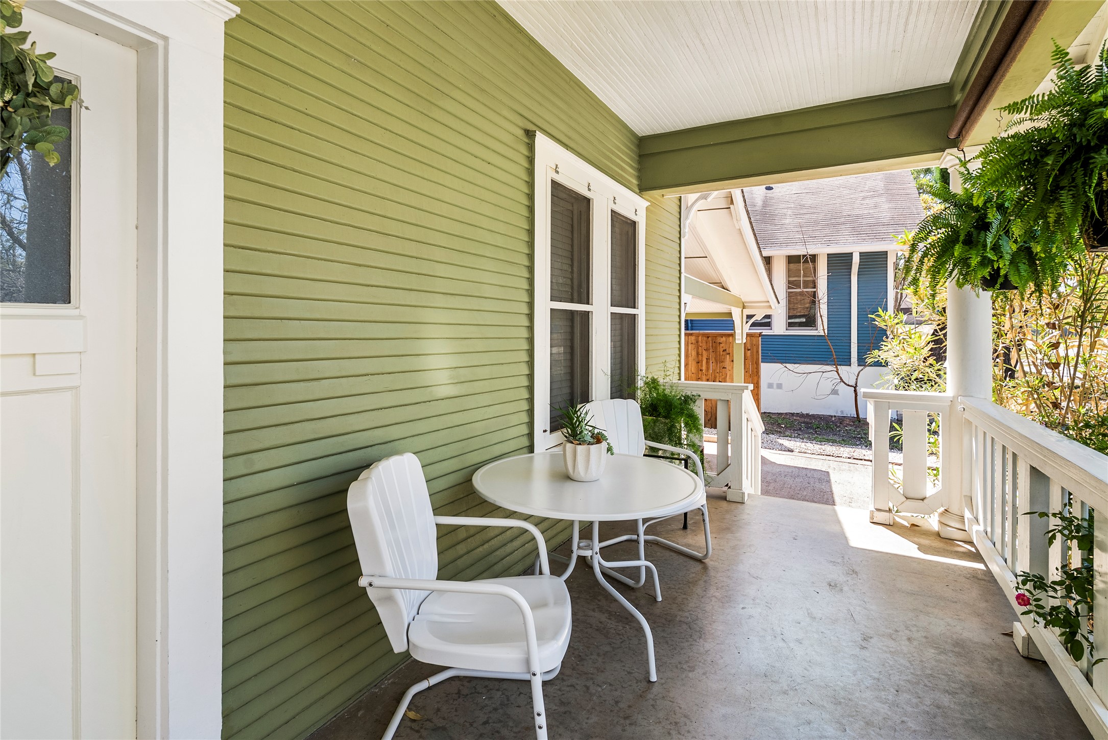 1809 Nickerson Street Austin, TX 78704 - Photo 4 of 31 a balcony with table and chairs