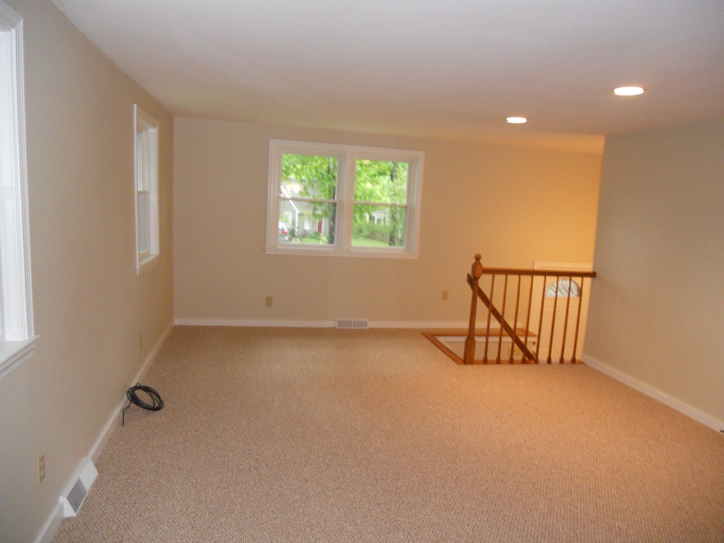 38 Leland Road Norfolk, MA 02056 - Photo 4 of 17 Gallery Image 4