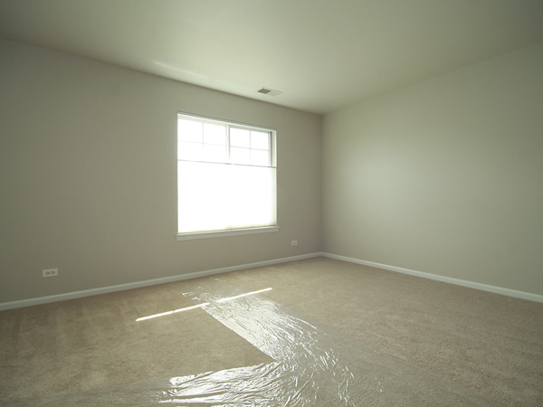 3384 Ravinia Circle Aurora, IL 60504 - Photo 13 of 24 an empty room with a window
