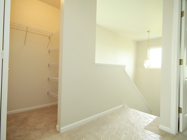 3384 Ravinia Circle Aurora, IL 60504 - Photo 19 of 24 a view of a bathroom