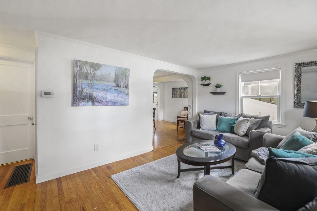 30 Grassmere Road Boston, MA 02136 - Photo 3 of 22