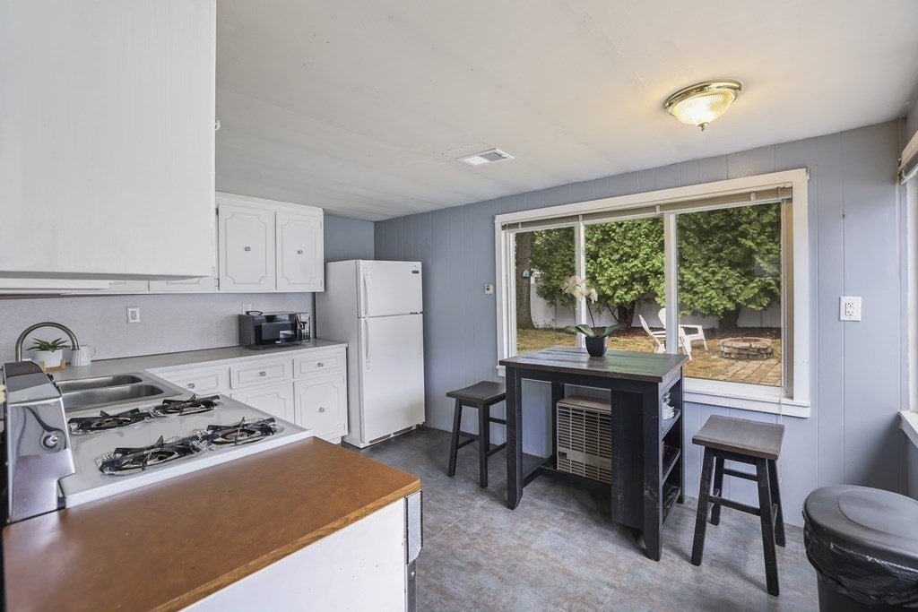 30 Grassmere Road Boston, MA 02136 - Photo 8 of 22