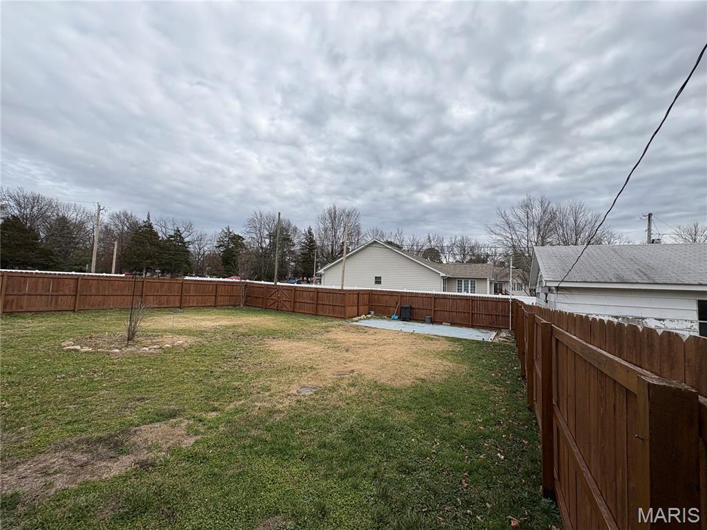 206 Rhoda Street St. James, MO 65559 - Photo 5 of 18