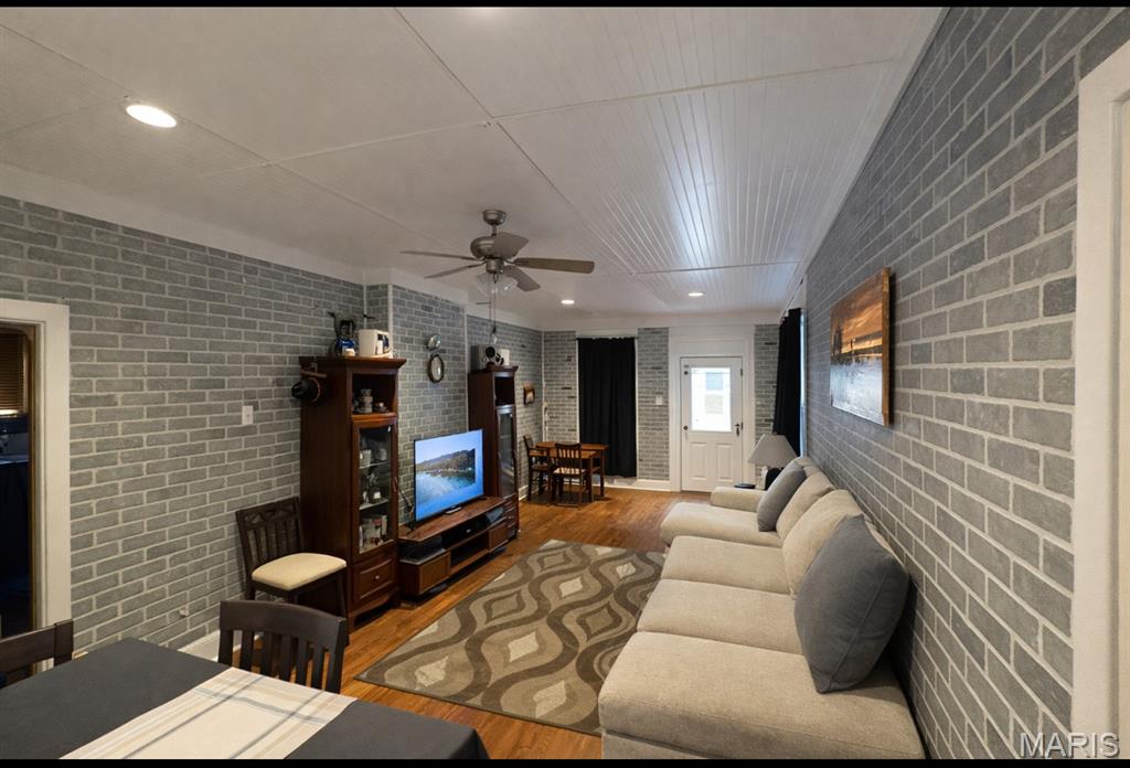 206 Rhoda Street St. James, MO 65559 - Photo 9 of 18