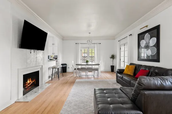 $289,000 | 1316 East 9th Street, Davenport, IA 52803