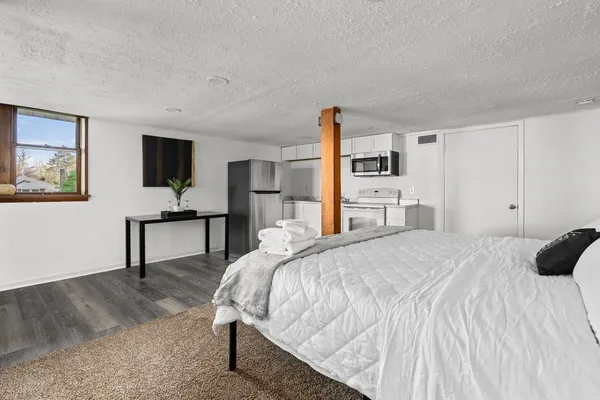 $289,000 | 1316 East 9th Street, Davenport, IA 52803