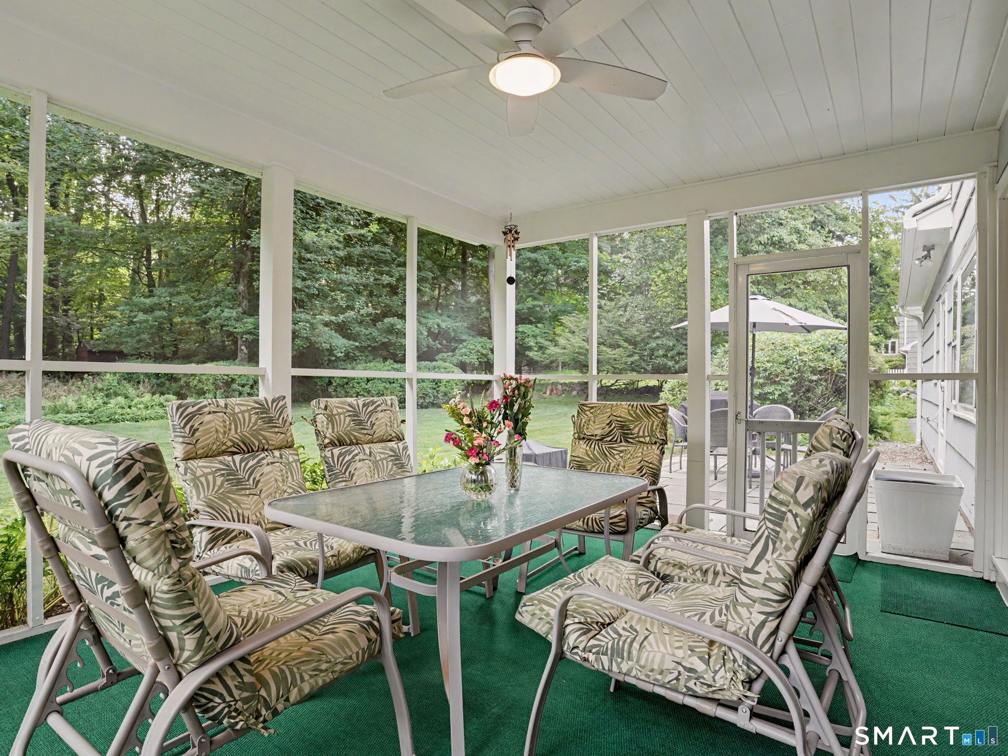 1061 Galloping Hill Road Fairfield, CT 06824 - Photo 19 of 29