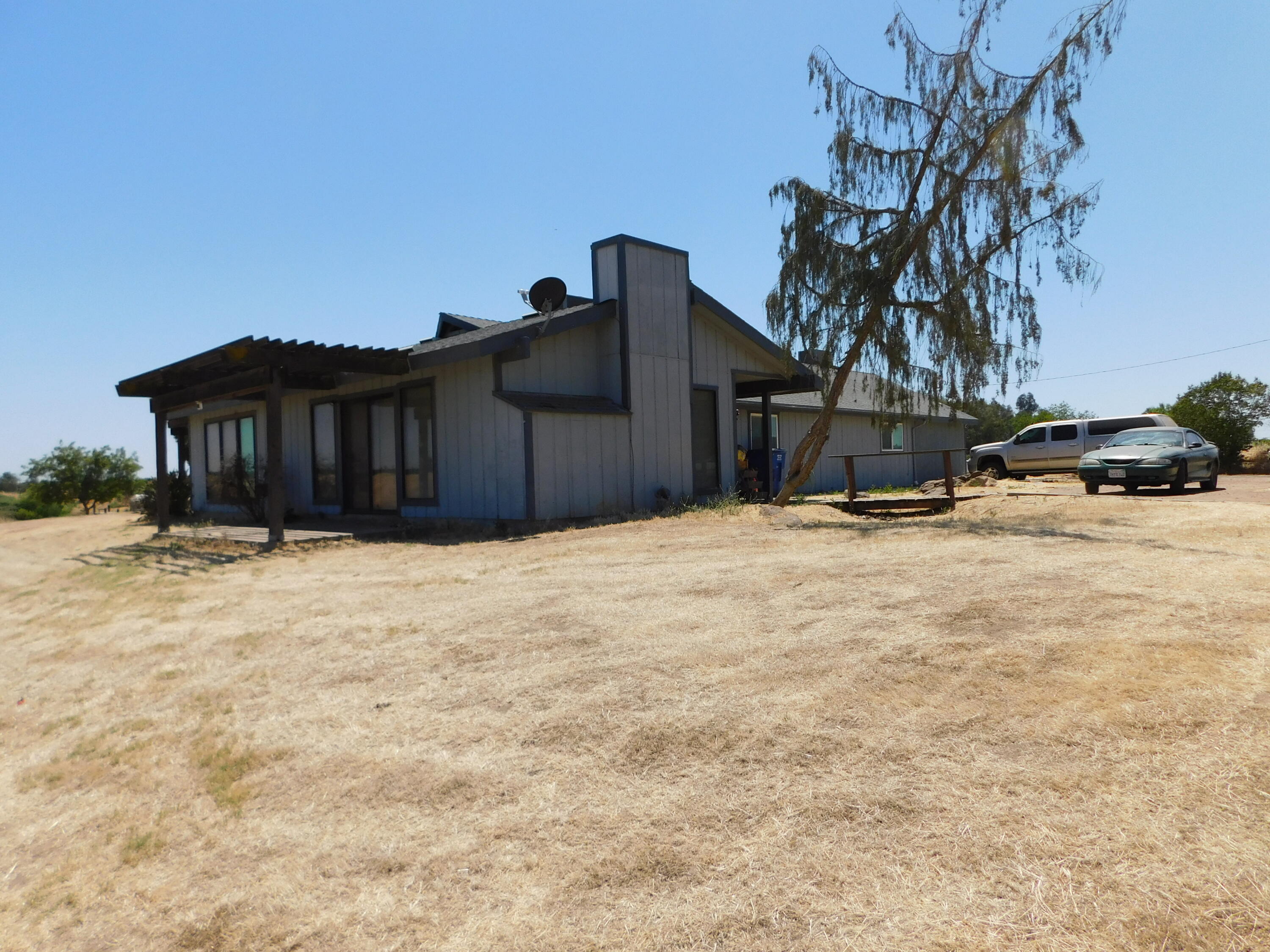20367 Goodfellow Avenue Reedley, CA 93654 - Photo 31 of 123 310