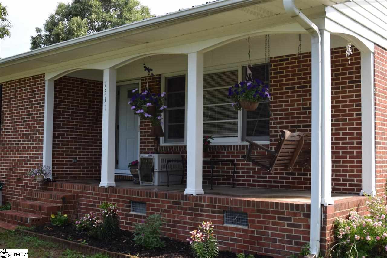 7511 Greenpond Road Gray Court, SC 29645 - Photo 1 of 1