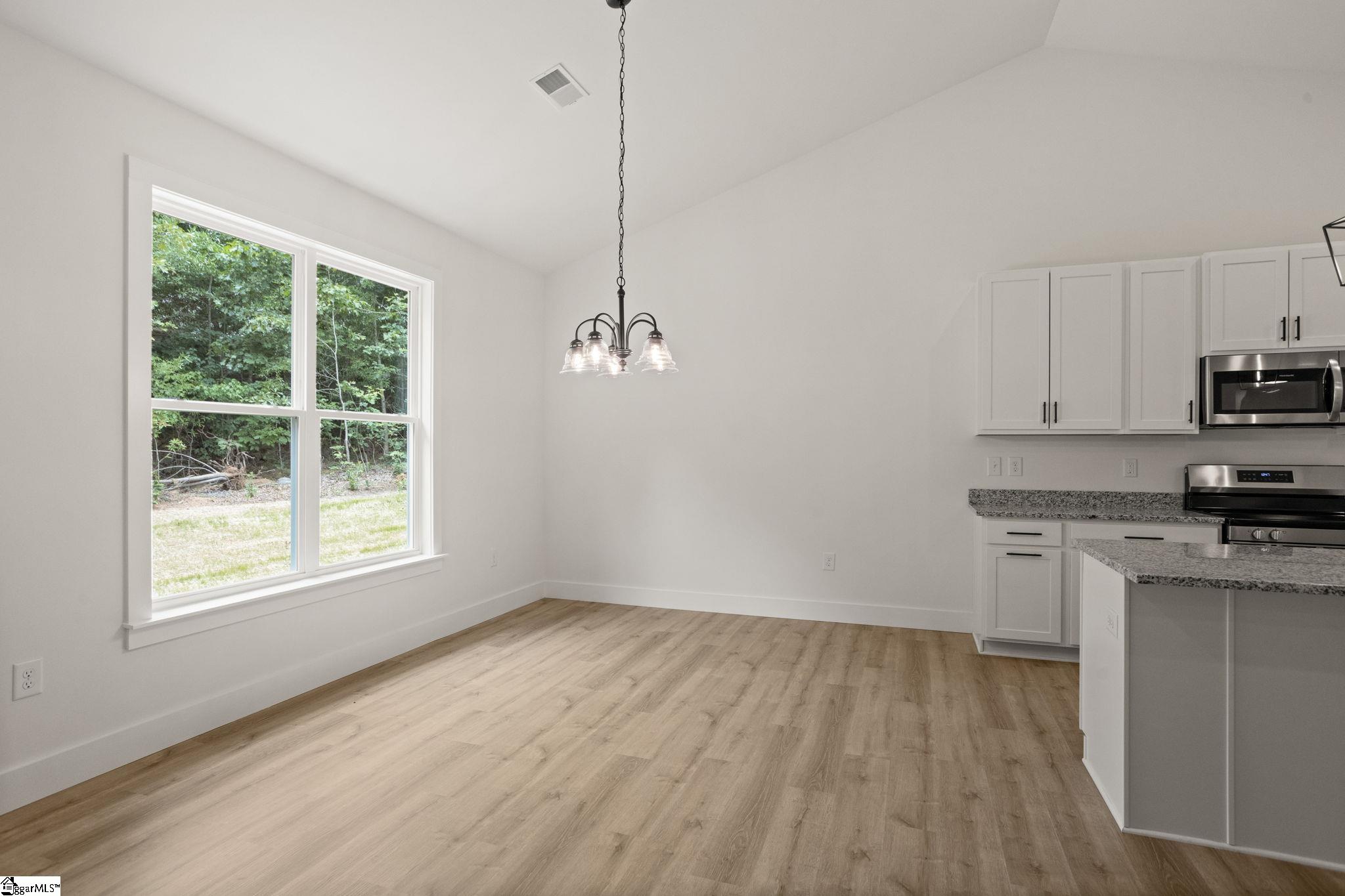 215 Timberlane Road Greer, SC 29651 - Photo 6 of 38