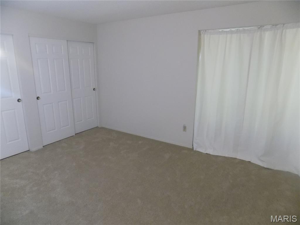 1275 White Road Chesterfield, MO 63017 - Photo 16 of 33