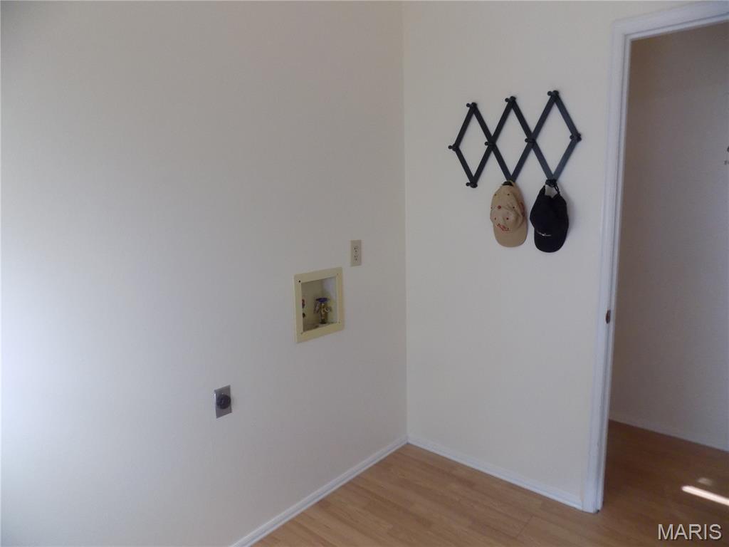 1275 White Road Chesterfield, MO 63017 - Photo 18 of 33