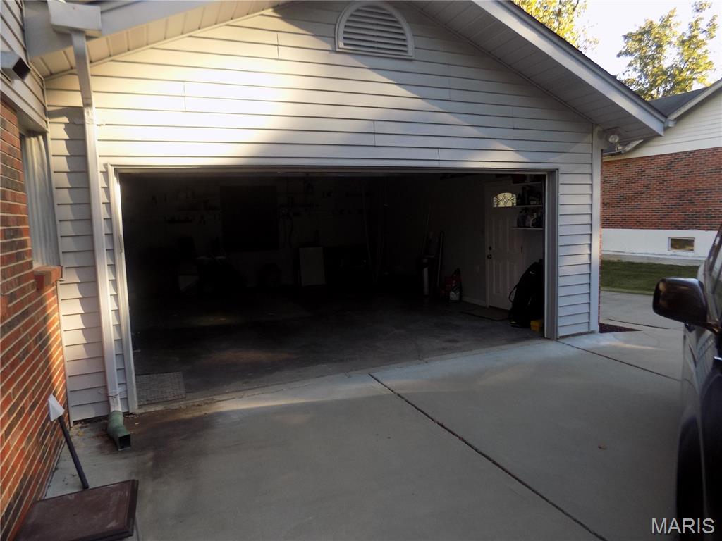 1275 White Road Chesterfield, MO 63017 - Photo 33 of 33