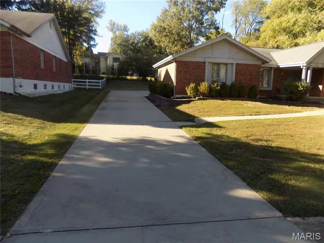 $515,000 | 1275 White Road, Chesterfield, MO 63017