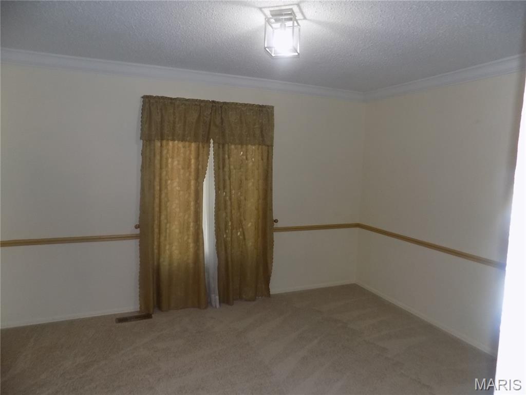 1275 White Road Chesterfield, MO 63017 - Photo 6 of 33