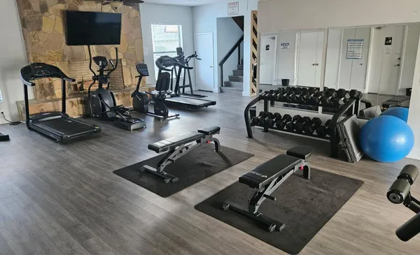 $2,050 | 503 Springdale Circle, Unit 50C, Palm Springs, FL 33461