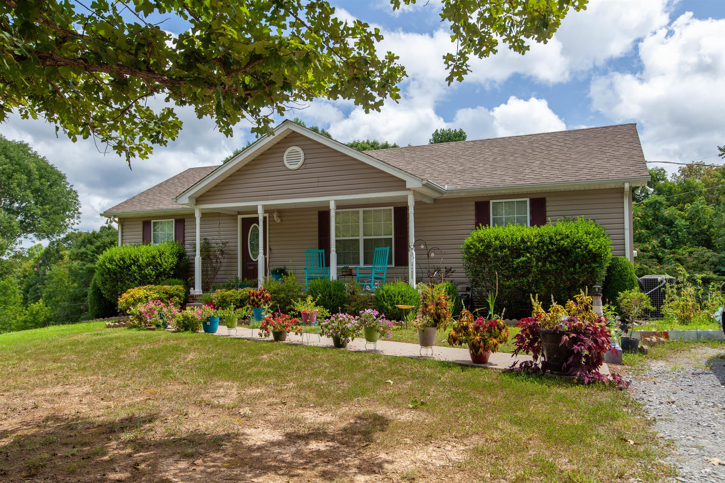 3406 Bowker Road Charlotte, TN 37036 - Photo 1 of 30 Gallery Image 1