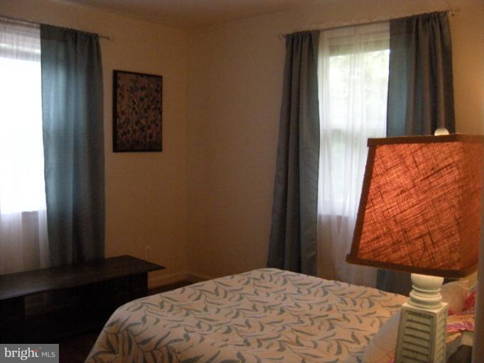 6008 Jamestown Road Hyattsville, MD 20782 - Photo 2 of 19 Bedroom