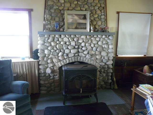 9199 North Long Lake Road Traverse City, MI 49685 - Photo 10 of 15 1719620-9.JPG