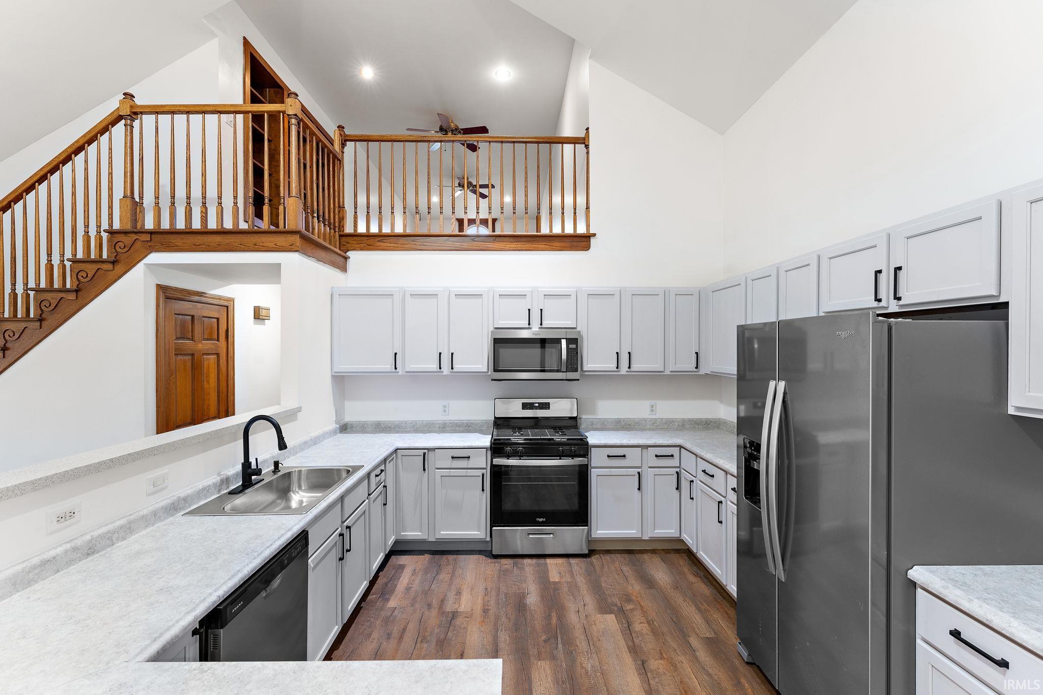 8250 95th Place Crown Point, IN 46307 - Photo 12 of 36