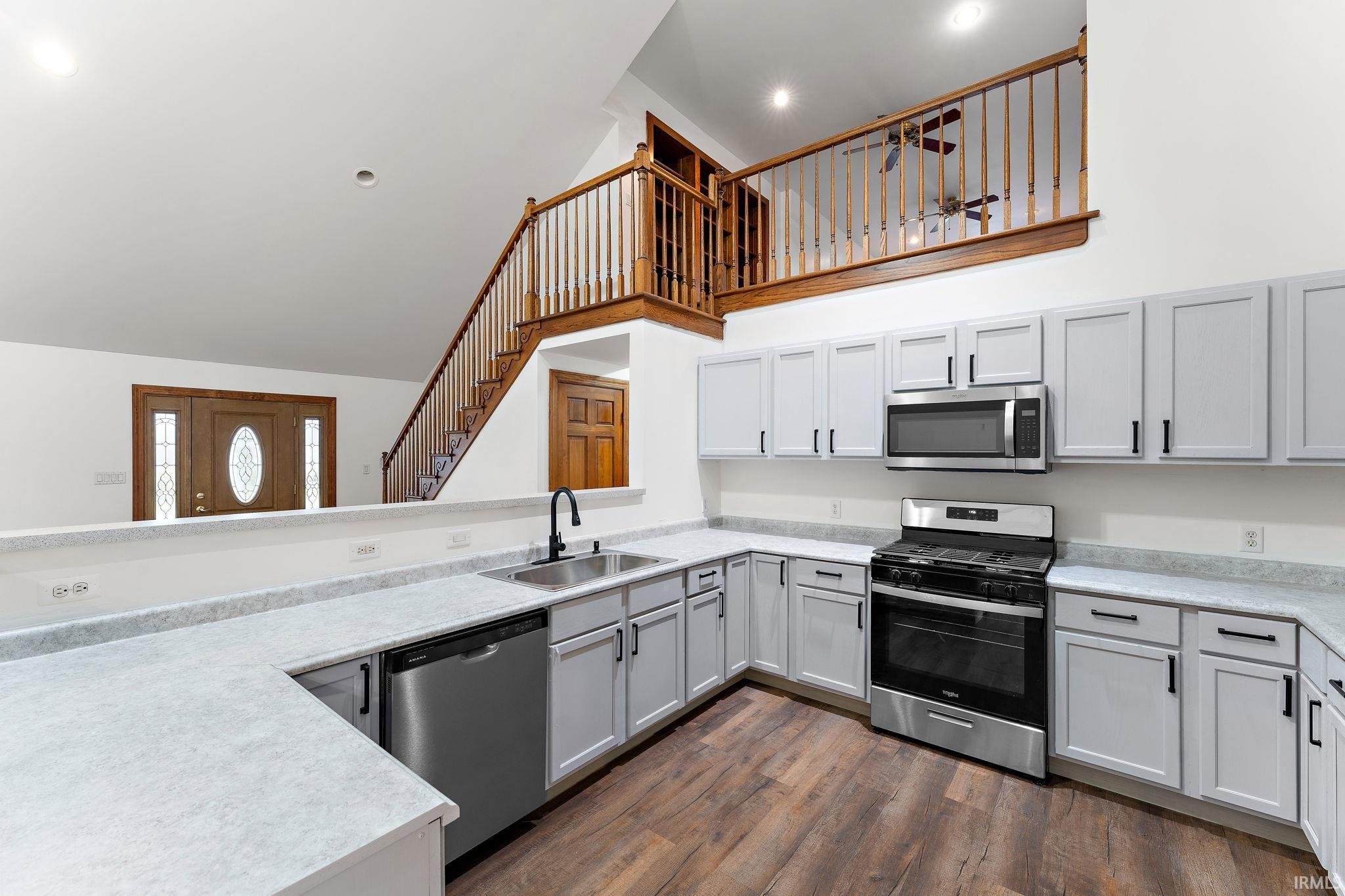 8250 95th Place Crown Point, IN 46307 - Photo 13 of 36