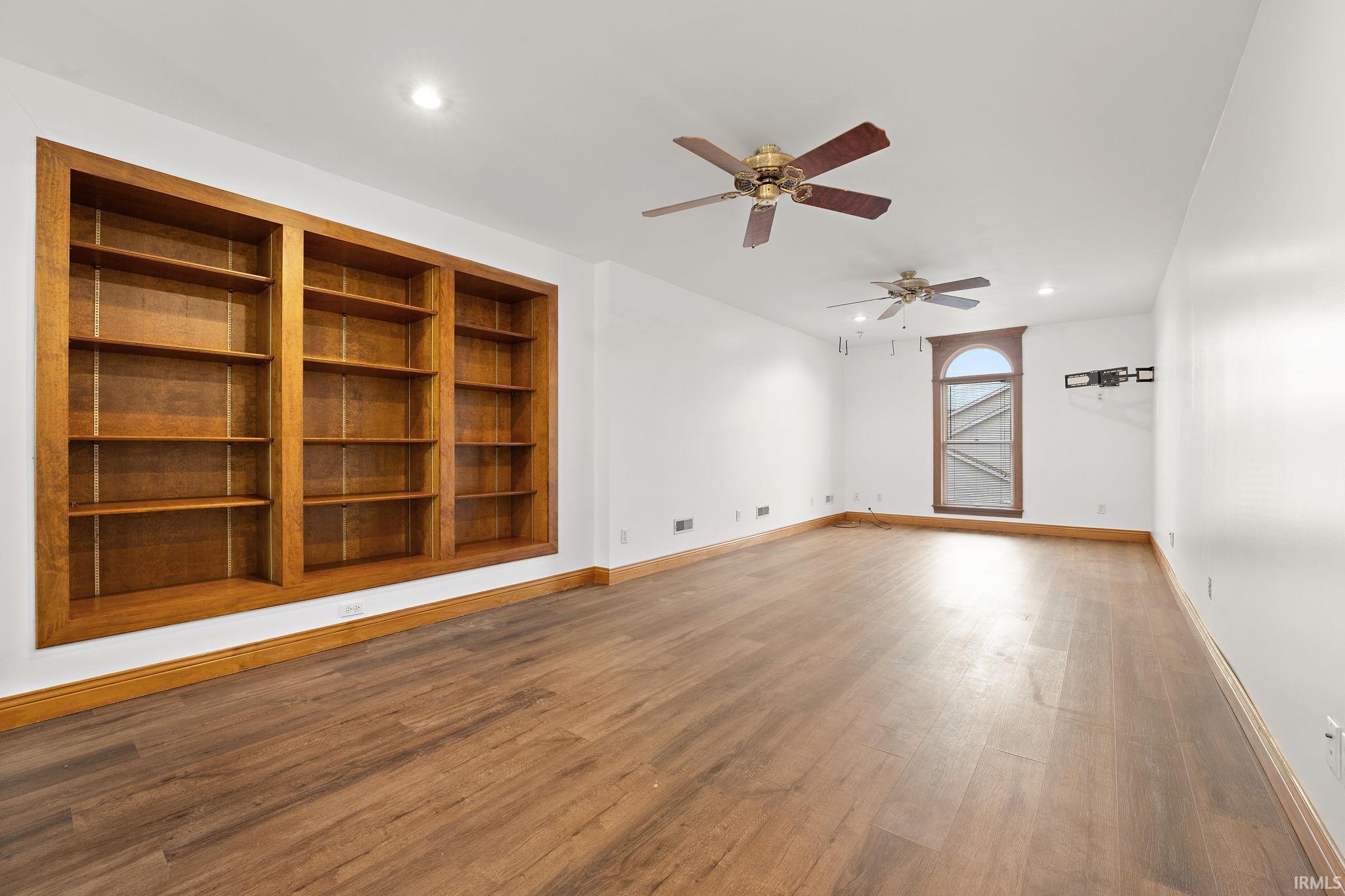 8250 95th Place Crown Point, IN 46307 - Photo 27 of 36