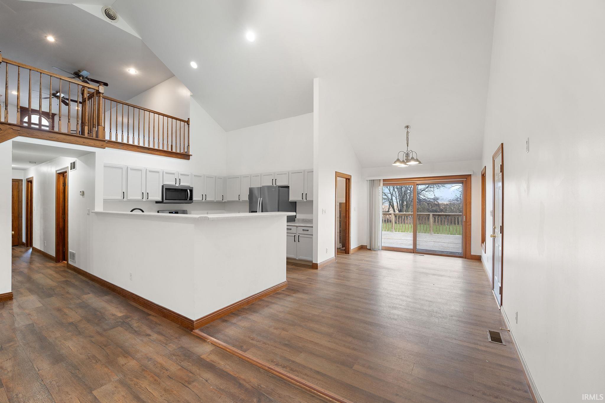 8250 95th Place Crown Point, IN 46307 - Photo 8 of 36