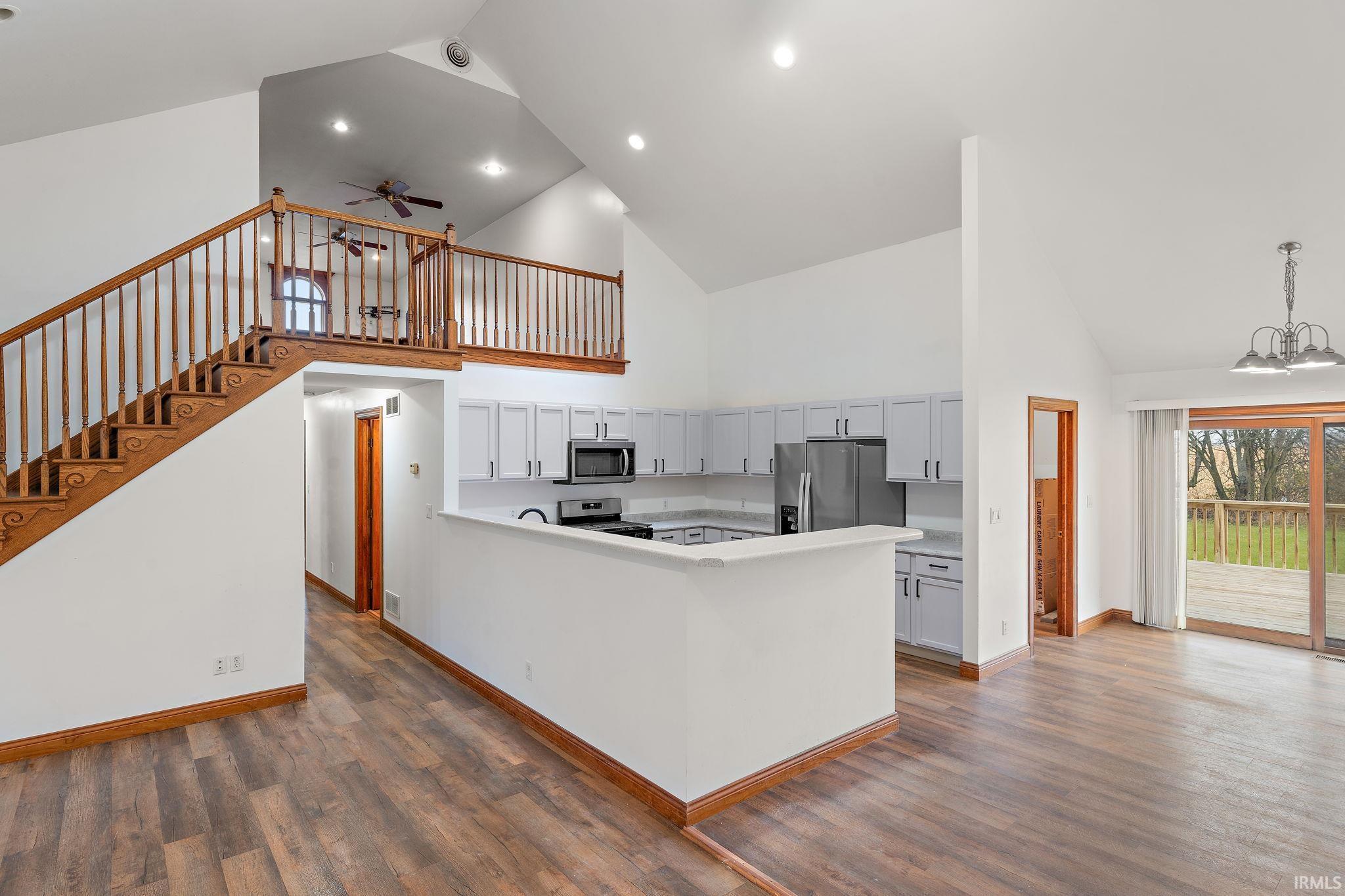 8250 95th Place Crown Point, IN 46307 - Photo 10 of 36