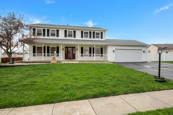 $349,900 | 52 North Hickory Street, Cortland, IL 60112
