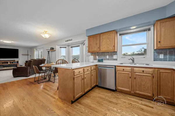 $349,900 | 52 North Hickory Street, Cortland, IL 60112